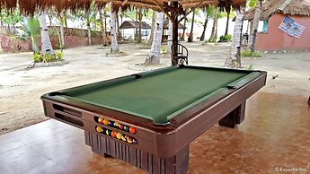 Cooper's Beach Resort