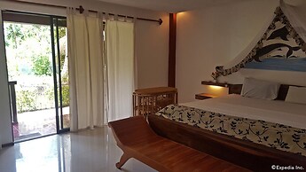 Cooper's Beach Resort