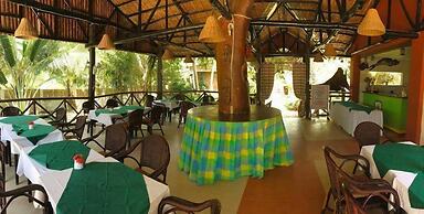 Cooper's Beach Resort