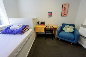 Trek Global Backpackers