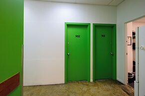 Trek Global Backpackers