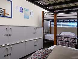 Trek Global Backpackers