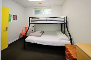 Trek Global Backpackers