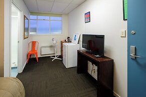 Trek Global Backpackers