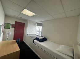 Trek Global Backpackers