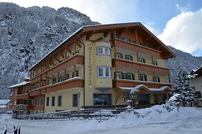 Hotel Ladina