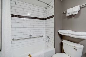 Best Western Plus Eastgate Inn & Suites