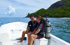 DoubleTree by Hilton Seychelles - Allamanda Resort & Spa