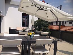 GIO'EL Happiness Guest House