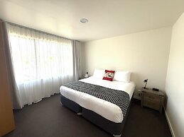 Harbourside Lodge