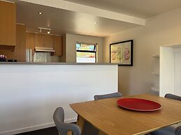 Harbourside Lodge