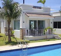 Oriental Beach Pearl Resort