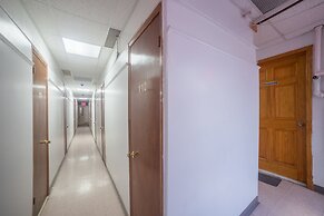 Bowery Grand Hotel - Hostel