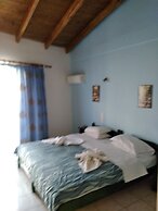 Smaragdi Rooms for Rent