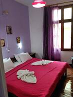 Smaragdi Rooms for Rent
