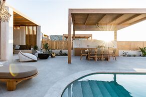 Unique Blue! Resort and Villas Adults Only