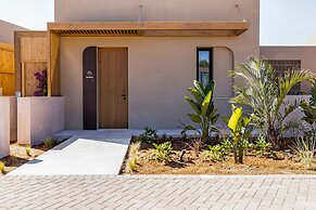 Unique Blue! Resort and Villas Adults Only