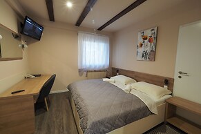 Plitvice Holiday Resort - Campsite