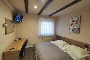 Plitvice Holiday Resort - Campsite