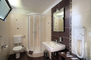 Plitvice Holiday Resort - Campsite
