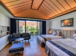 Fusaki Beach Resort Hotel & Villas