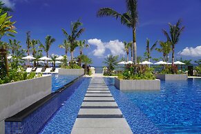 Fusaki Beach Resort Hotel & Villas