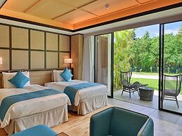 Fusaki Beach Resort Hotel & Villas