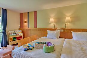 Fusaki Beach Resort Hotel & Villas