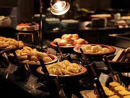 Fusaki Beach Resort Hotel & Villas