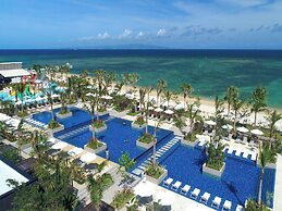 Fusaki Beach Resort Hotel & Villas