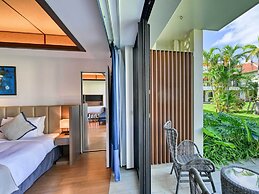 Fusaki Beach Resort Hotel & Villas