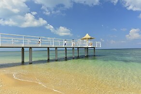 Fusaki Beach Resort Hotel & Villas