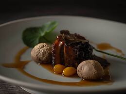 Fusaki Beach Resort Hotel & Villas