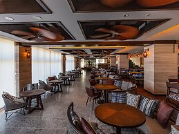 Fusaki Beach Resort Hotel & Villas