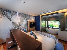 Fusaki Beach Resort Hotel & Villas