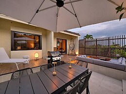 Fusaki Beach Resort Hotel & Villas