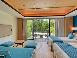 Fusaki Beach Resort Hotel & Villas