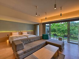 Fusaki Beach Resort Hotel & Villas