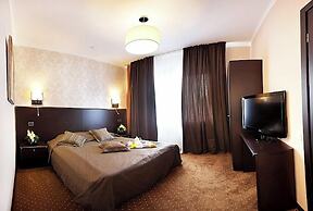 Aleksandrovskiy Hotel