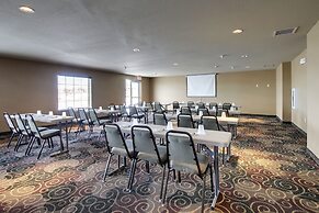 Cobblestone Inn & Suites - Harvey