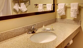 Cobblestone Inn & Suites - Harvey