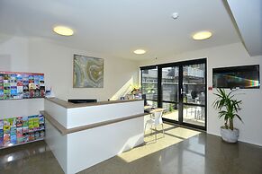 Southwark Hotel & Apartments