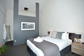 Southwark Hotel & Apartments