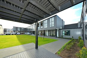 Southwark Hotel & Apartments