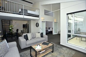 Southwark Hotel & Apartments