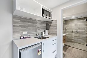 Southwark Hotel & Apartments