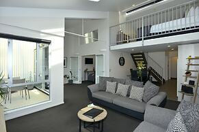 Southwark Hotel & Apartments