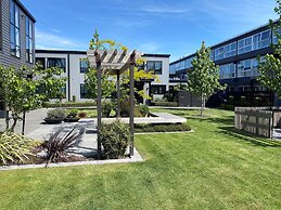 Southwark Hotel & Apartments