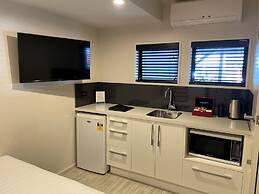 Southwark Hotel & Apartments