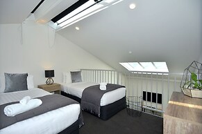 Southwark Hotel & Apartments